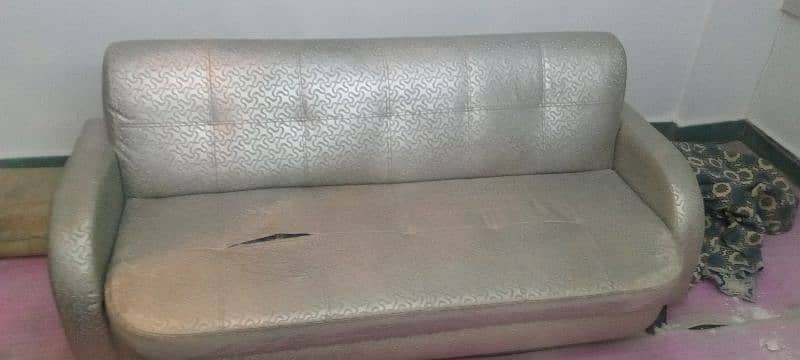 sofa set 5 seater. 4