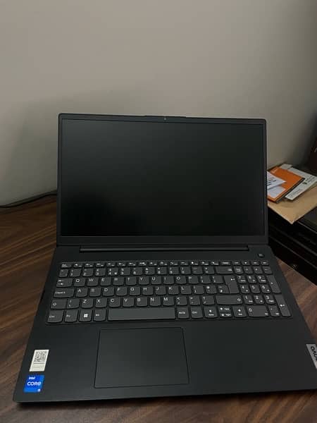 Lenovo V15 G2- Core i5 - Tiger Lake - 11th gen 1