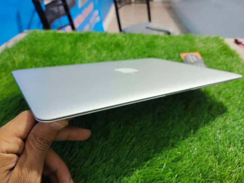 MACBOOK AIR 2017 CORE I5 8GB RAM 256SSD SHOP AT LAPTOPS-COLLECTION 3