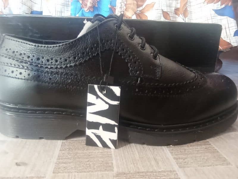 Black formal shoes 4