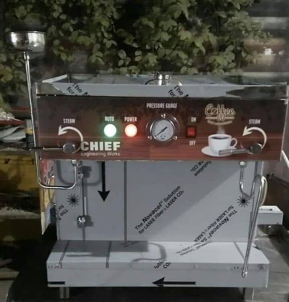 Coffee Machine / Coffee Steamer 1