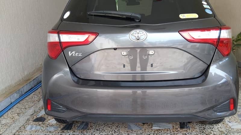 toyota vitz 2018 10