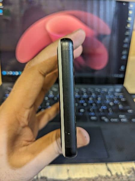 Google pixel 6a 3