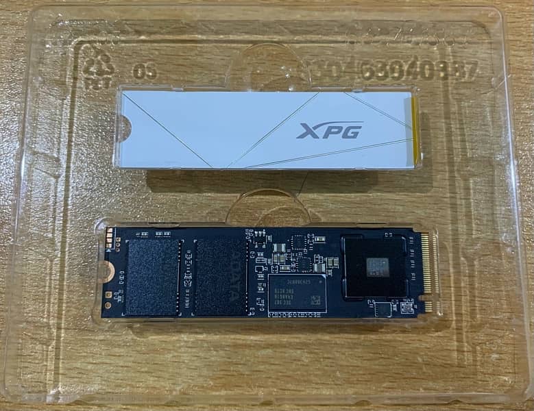 XPG GAMMIX S70 BLADE - Gen4x4 - M. 2 - NVME - SSD 1