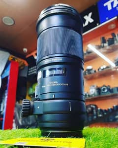 Sigma 180mm f/2.8 APO Macro DG HSM OS Lens (For Canon) Mint Condition
