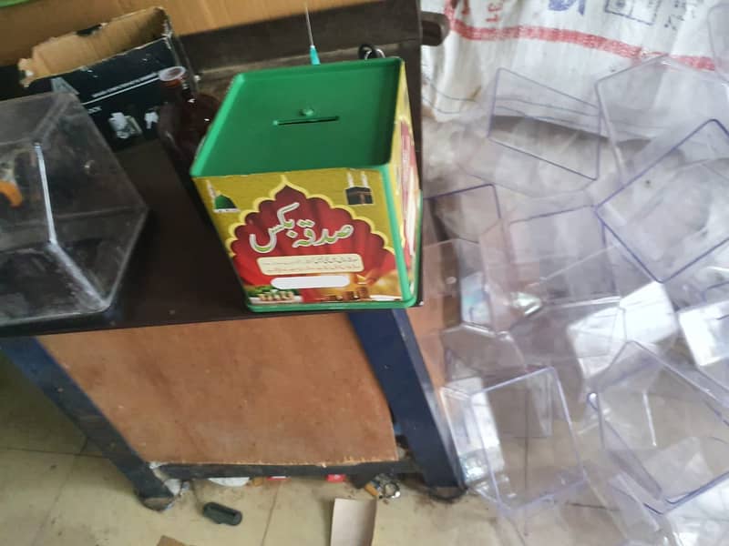 Chanda Box / Acrylic Box / Donation Box Maker Lahore 9