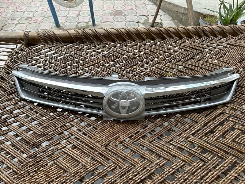 2015 Camry Bumper & Grill. (New) 3