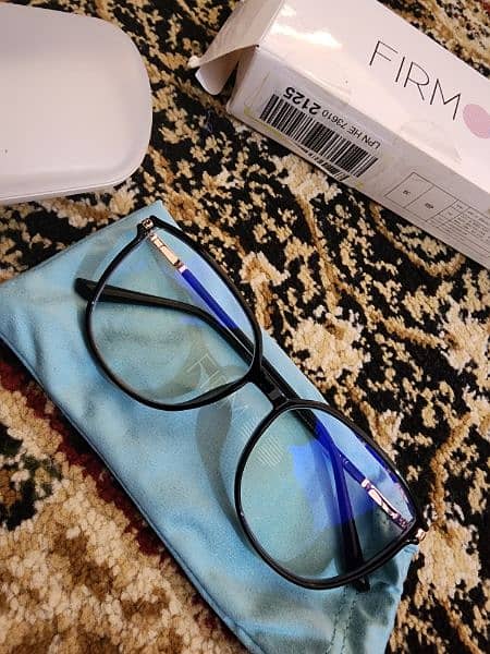 Firm readable glasses, elegent design for ladies, polarized 0