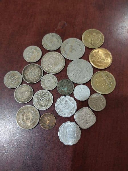 Antique Coins Pakistan and others pounds Dollar 7