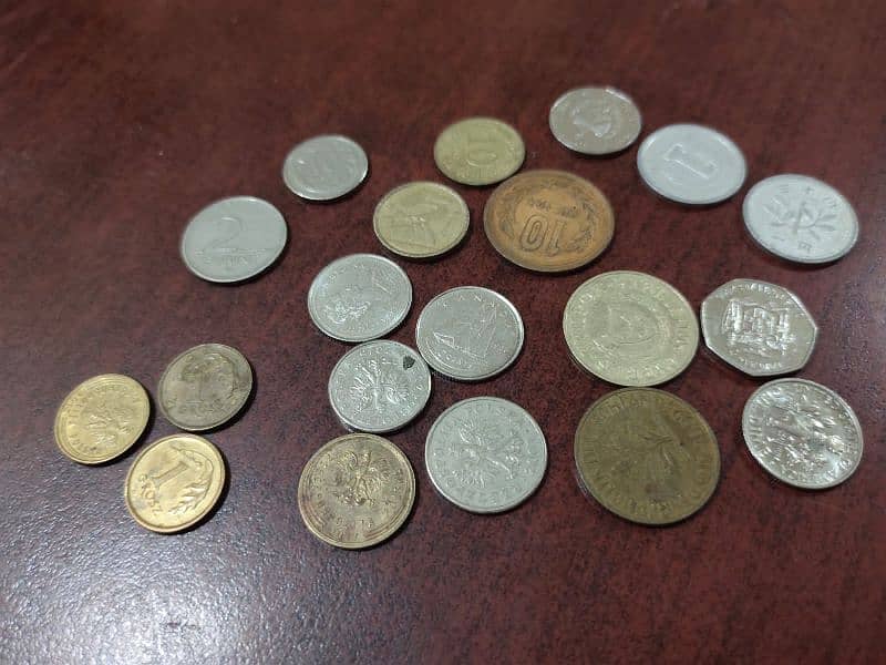 Antique Coins Pakistan and others pounds Dollar 11