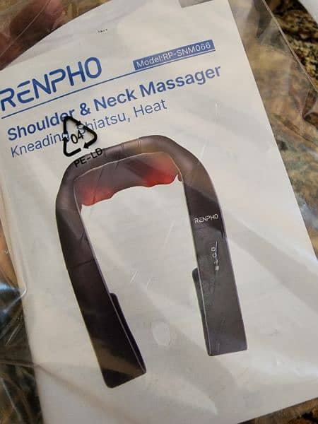 RENPHO Shiatsu Neck and Shoulder Back Massager with Heat, Deep Tissue 3D Kneading Massage Pillow for Pain Relief on Waist, Leg, Calf, Foot, Arm, Belly
