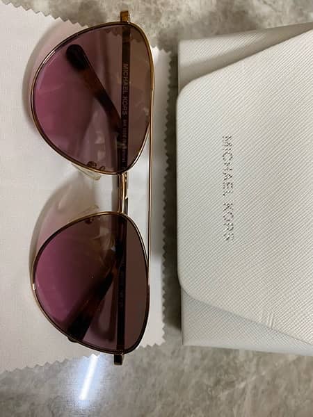 Crystal Glasses Clean HD Shade|Designer Sunglasses for women 3