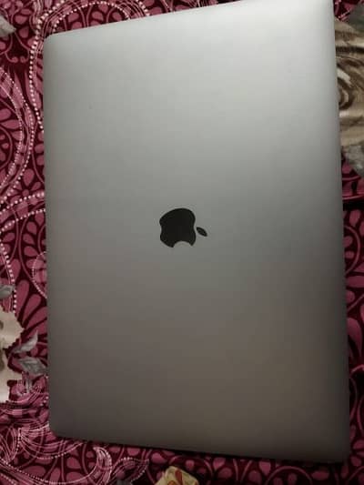 Macbookpro 2017 spacegrey.