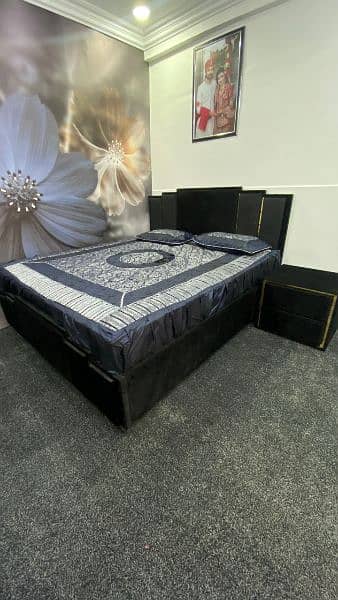 king size bed with 2 side tables  03002280913 7