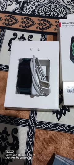 Huawei Band 6 for sale. 10/10 condition
