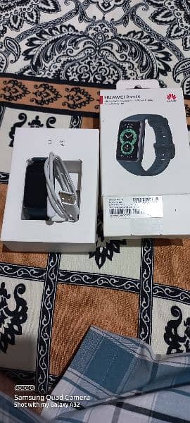 Huawei Band 6 for sale. 10/10 condition 1