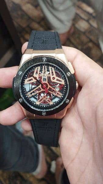 Hublot's branded watch contact me on whatsapp 03009478225 1