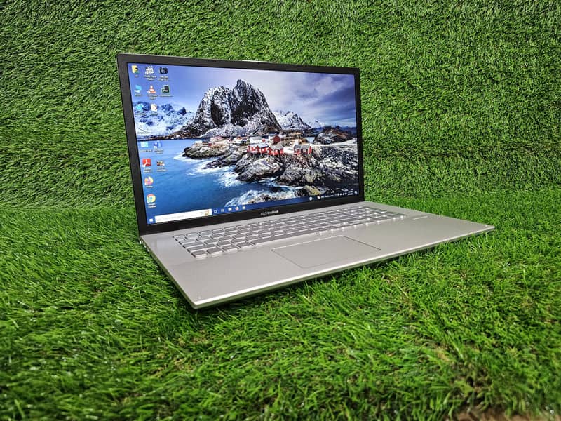 Asus Vivobook 17”  Laptop i5 10th Gen 12GB 512GB SSD 3