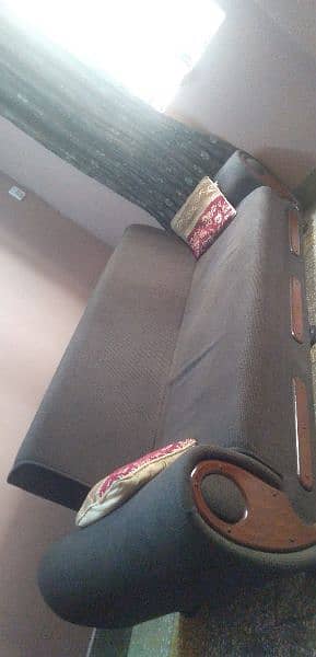 bid size sofa combed dark brown color 2