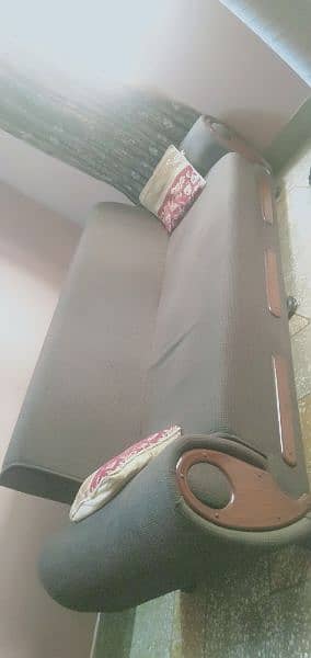 bid size sofa combed dark brown color 4