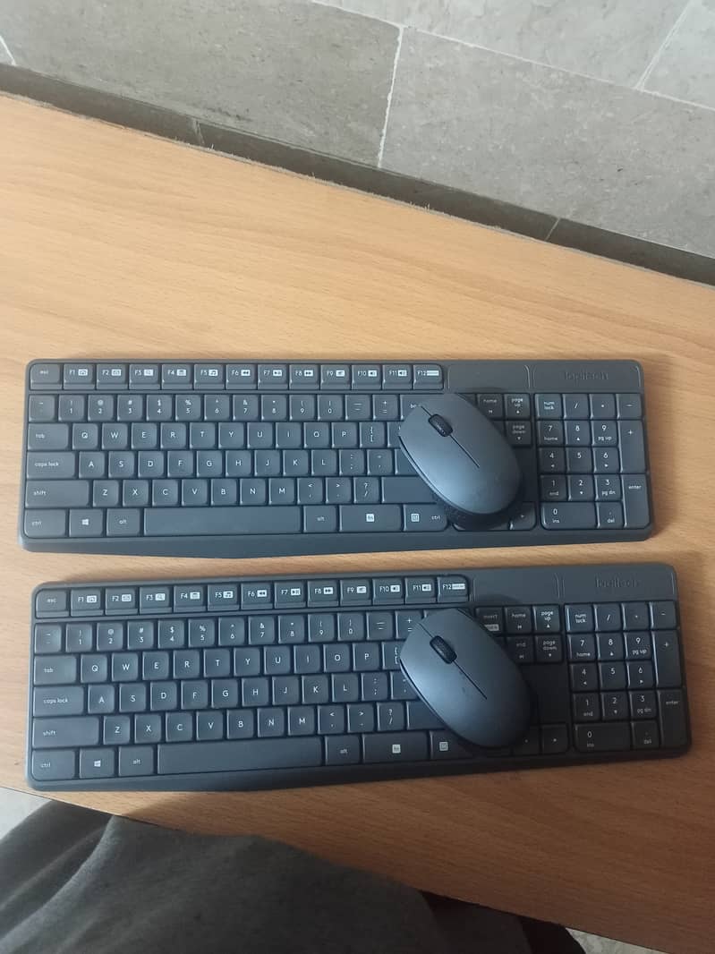 Logitech Wireless keyboard Mouse Combo 1