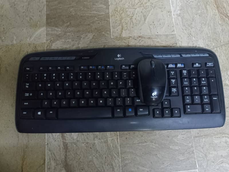Logitech Wireless keyboard Mouse Combo 12