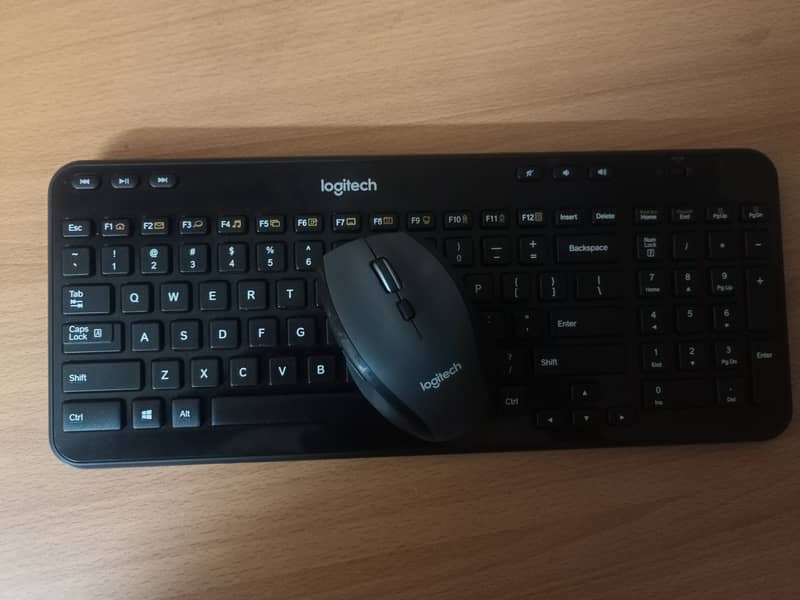 Logitech Wireless keyboard Mouse Combo 16