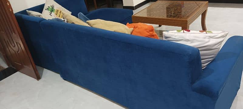 L shape sofa with table 3