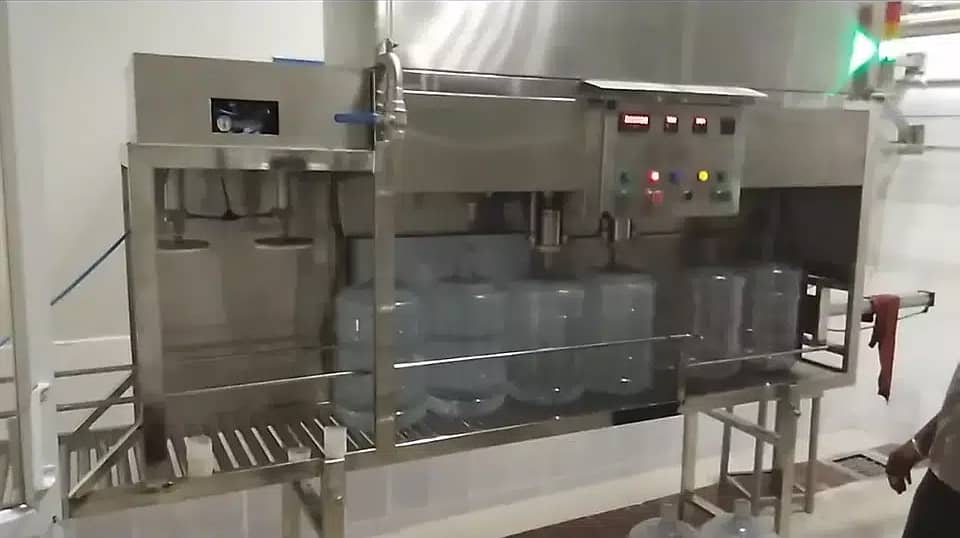 Full Automatic 19 Liter Water Bottle Filling and Capping Machine 2