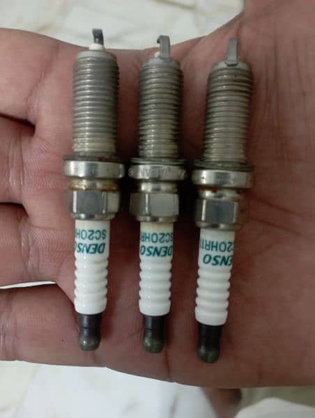 Daihatshu Mira Spark Plugs Japan 0