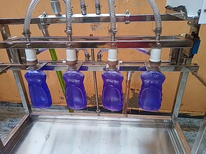 Semi Auto Bottle Filling Water Milk Juice Vinegar Liquid oil Machine 8
