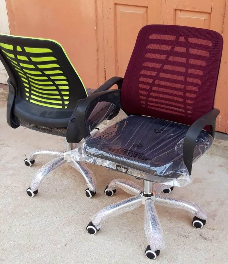 low back imported executive revolving office chair in karachi 10