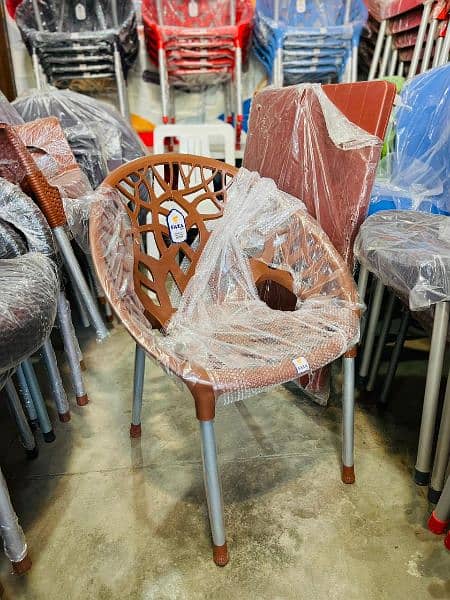 Plastic Chairs Pure 3