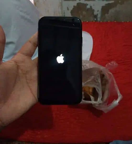 iPhone 11 128Gb Pta Approved Exchange possible 4