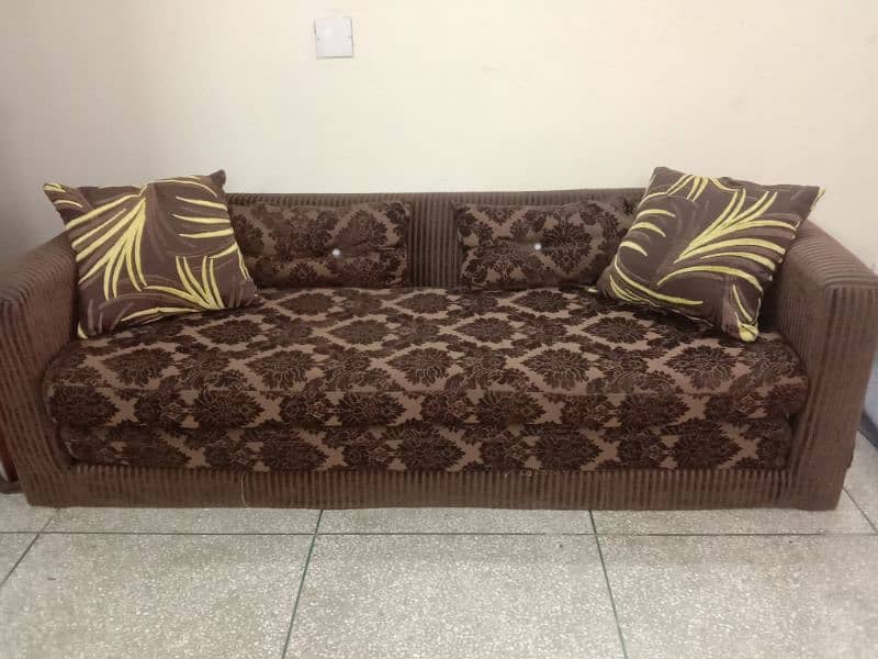 3 seater sofa cumbed is available only Rs 40k 0