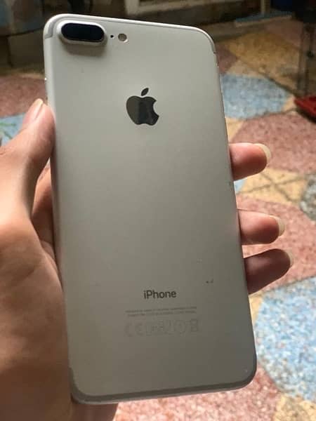 Iphone 7 Plus with box and orginal charger 1