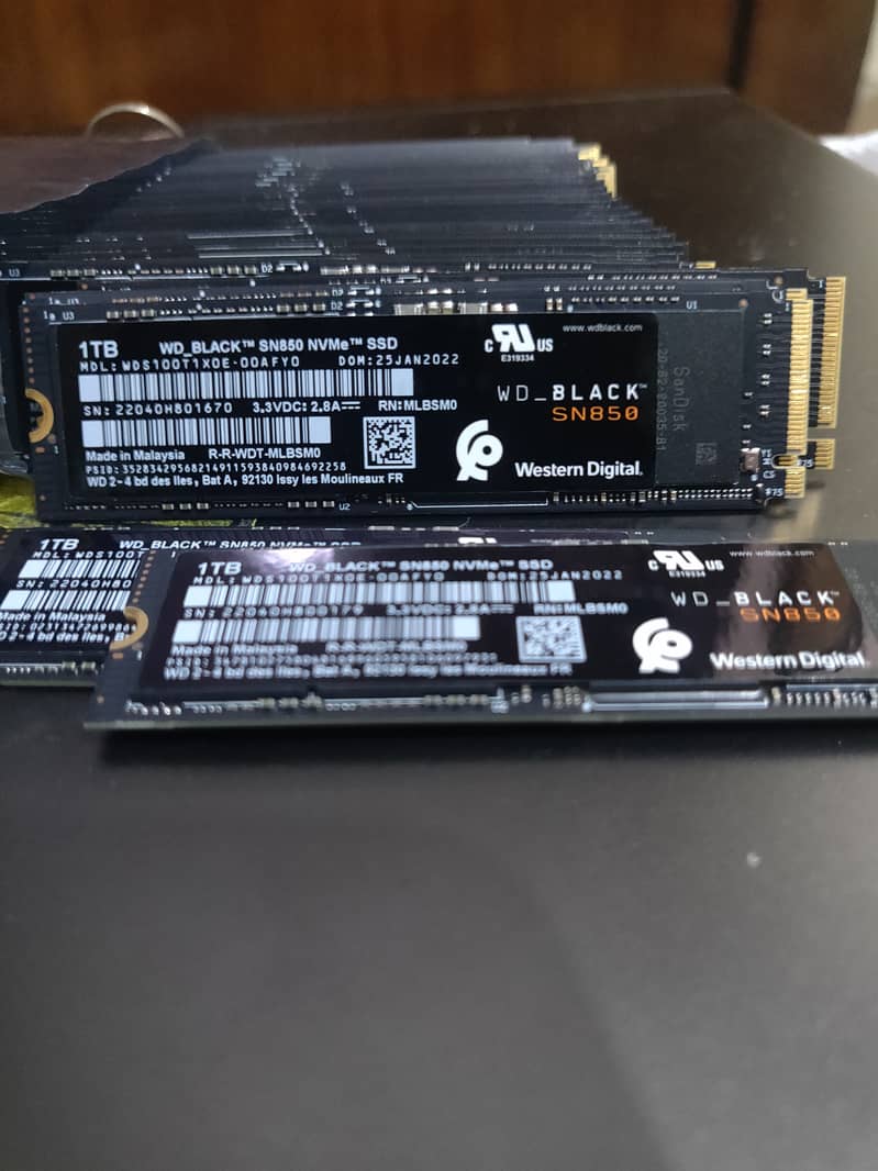 WD_Black SN850 1TB PCIe Gen4 NVMe SSD - 7,300/6,300 MB/s 0