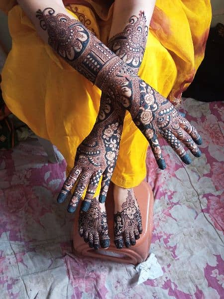 Mehndi / مہندی / Henna Artist / Bridal Mehndi 5