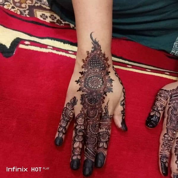 Mehndi / مہندی / Henna Artist / Bridal Mehndi 8