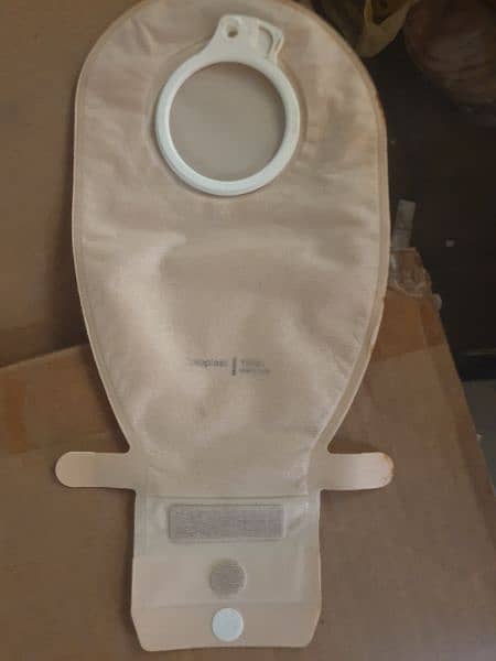 colostomy, urostomy,stoma bags, Convatec, HOLISTER, coloplast 13