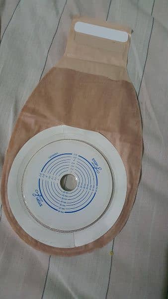 colostomy, urostomy,stoma bags, Convatec, HOLISTER, coloplast 16