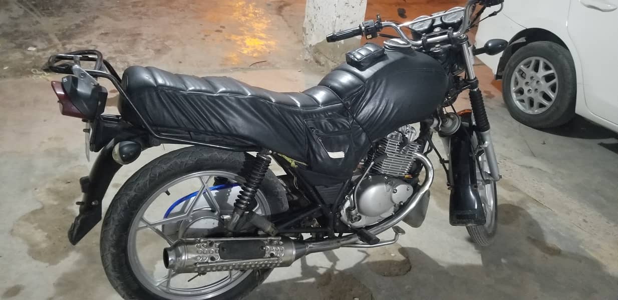 Gs Suzuki 150 Bike 1