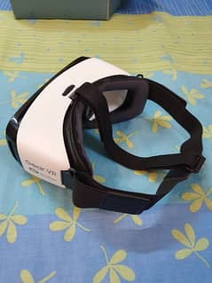 Samsung Gear VR Headset 0