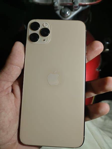 iphone 11 pro max on olx