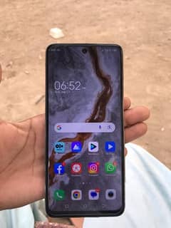 Tecno camon 18p with complete accessories