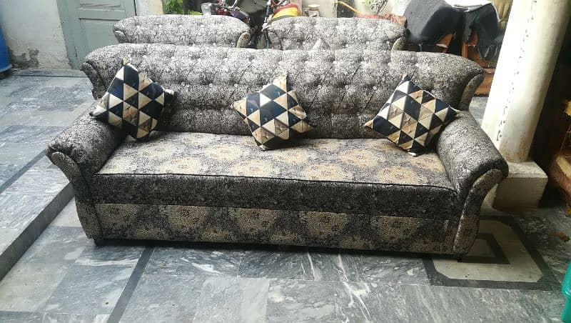 5 seater sofa 6