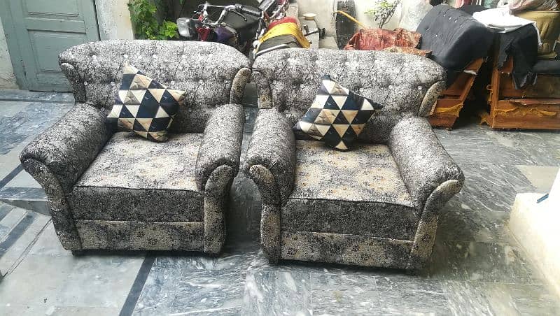 5 seater sofa 7