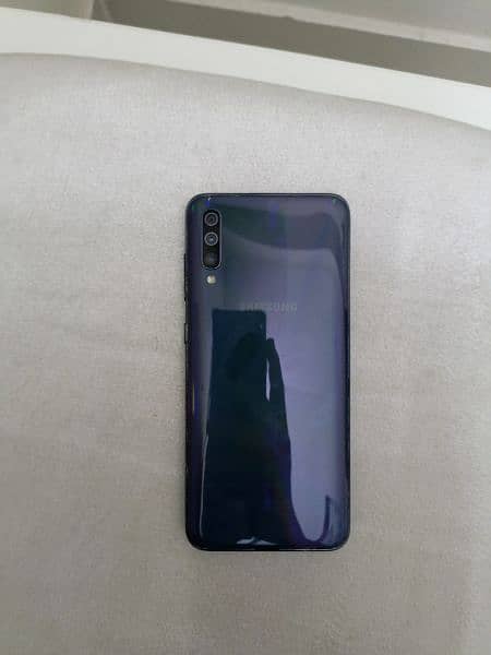 Samsung A70 Black Colour Pta Approved with charger & cable in Box 1