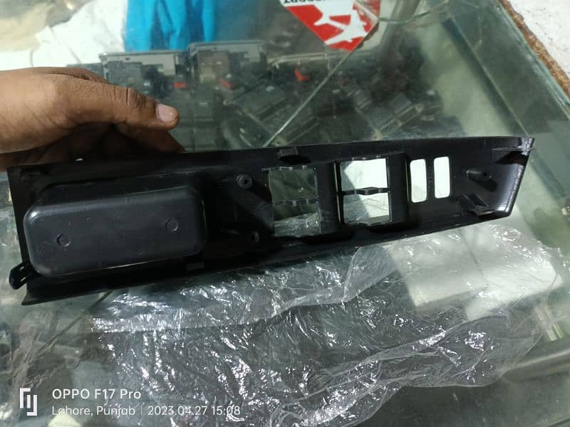 Toyota vitz power window panel 3