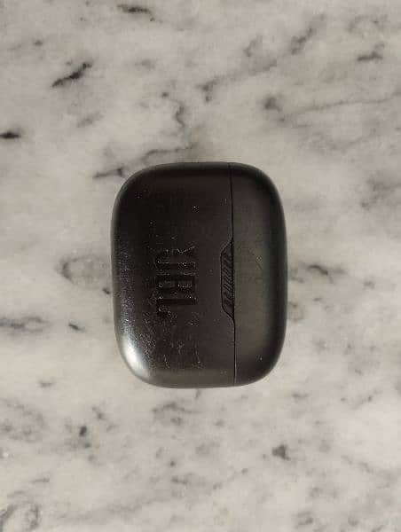 Samsung Galaxy buds pro JBP charging case only 4